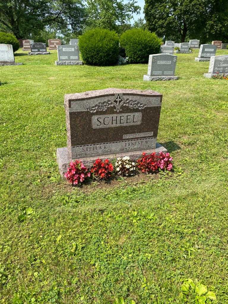 Stella K. Scheel's grave. Photo 2