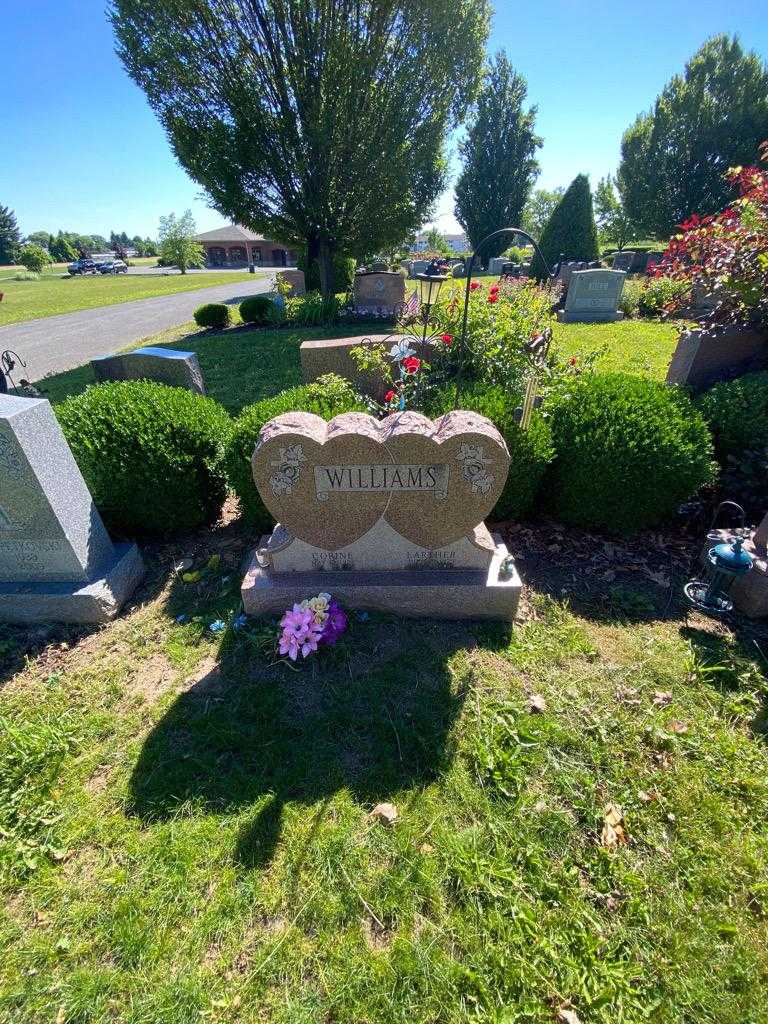 Corine Williams's grave. Photo 1