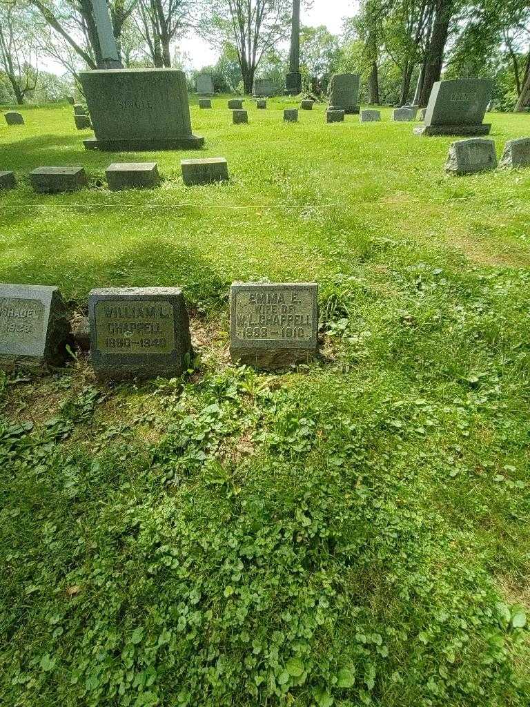 Emma E. Chappell's grave. Photo 1
