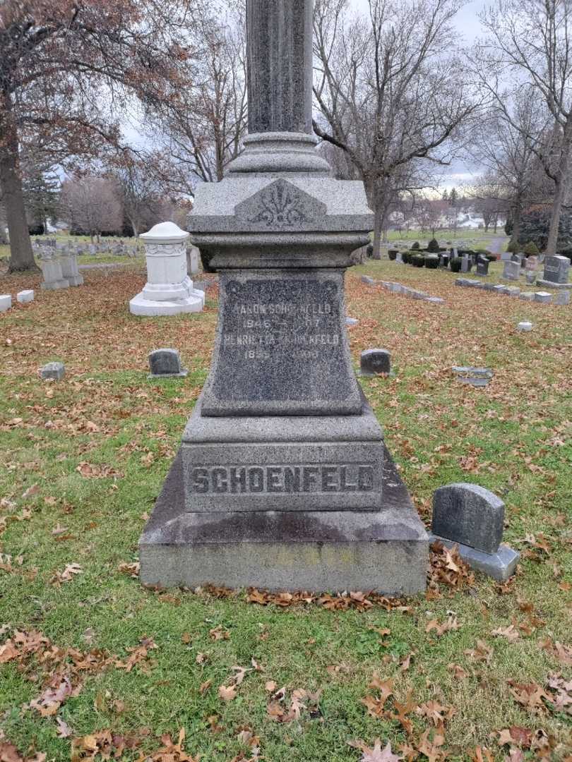 Henrietta Schoenfeld's grave. Photo 2