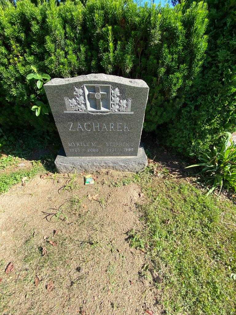 Myrtle M. Zacharek's grave. Photo 1