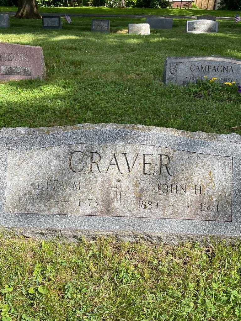 Etta M. Сraver's grave. Photo 3