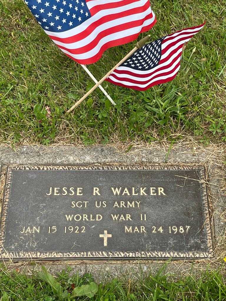 Jesse R. Walker's grave. Photo 3