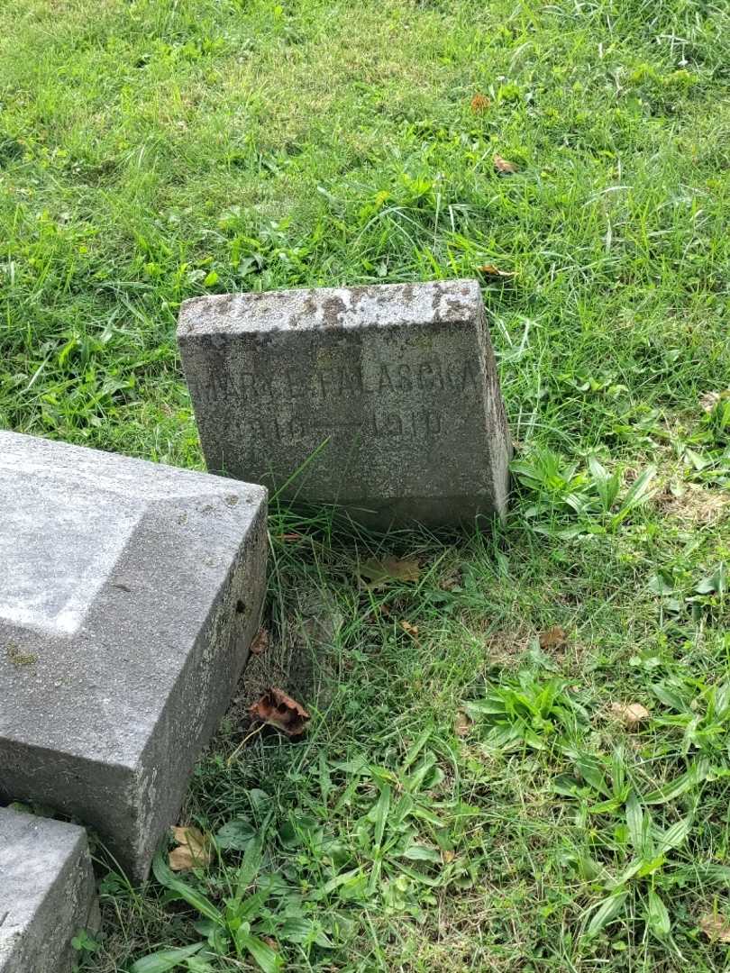 Mary E. Falascka's grave. Photo 2