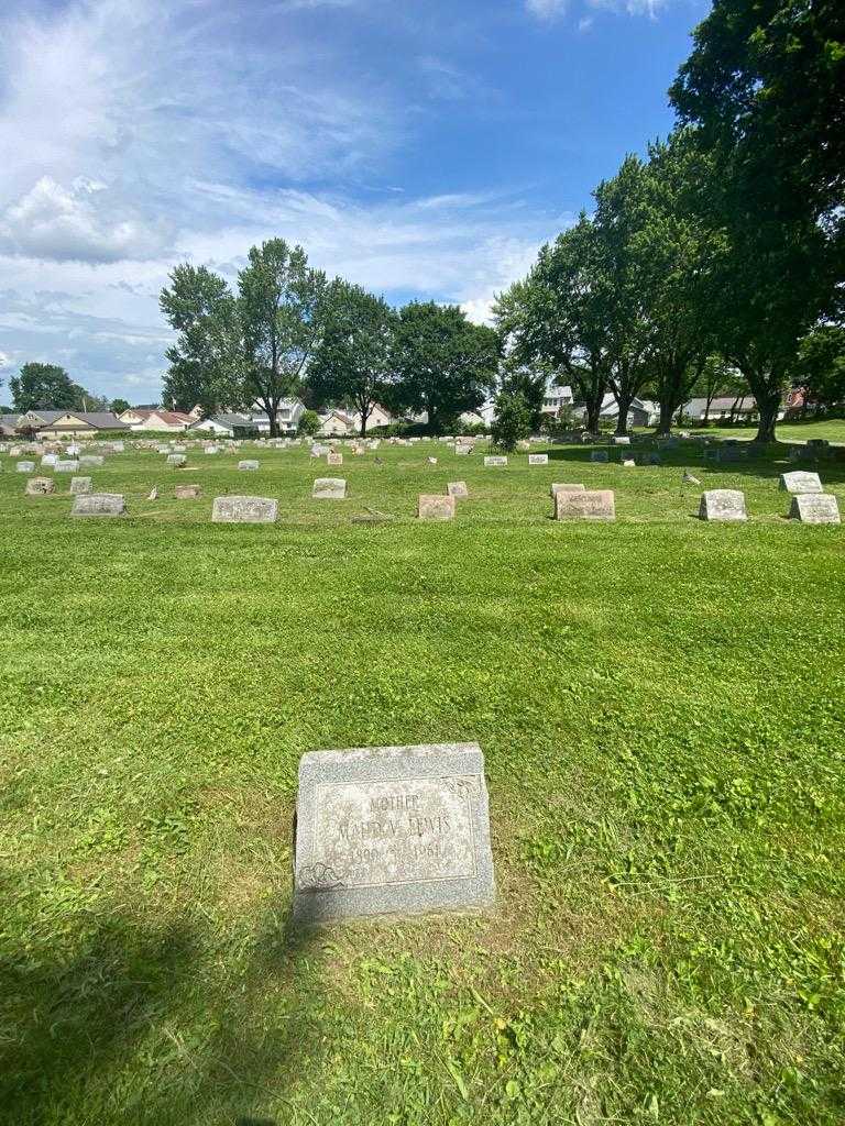 Maud V. Lewis's grave. Photo 1