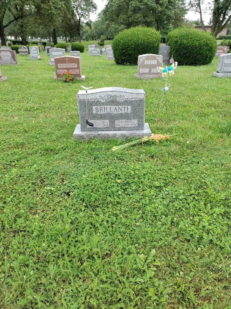 Dorothy Brillanti's grave. Photo 1