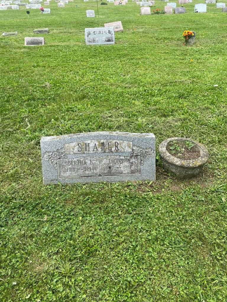 Jacob R. Shafer's grave. Photo 2