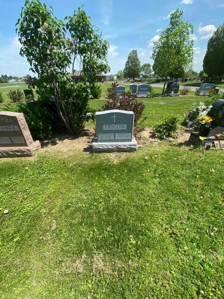 Raymond W. Frigon Junior's grave. Photo 1