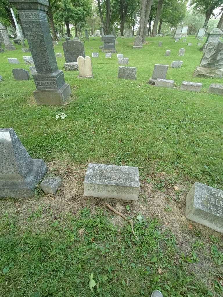 Katherine Goettel's grave. Photo 1