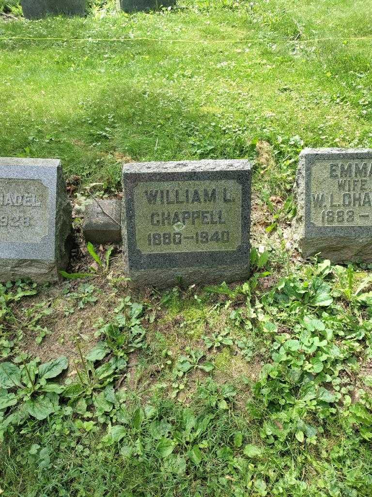William L. Chappell's grave. Photo 1