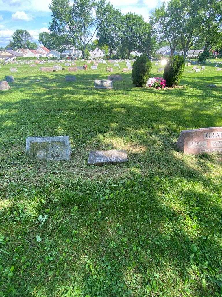 Frederick J. Knight's grave. Photo 1