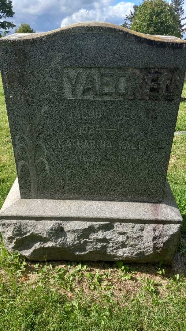 Katharina Yaeckel's grave. Photo 3