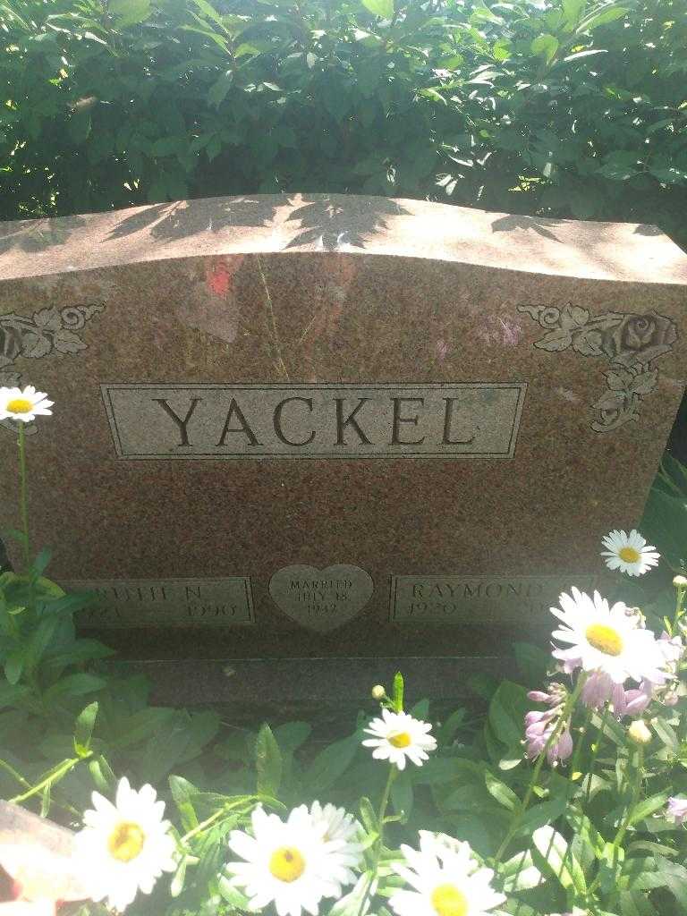 Ruth N. Yackel's grave. Photo 3
