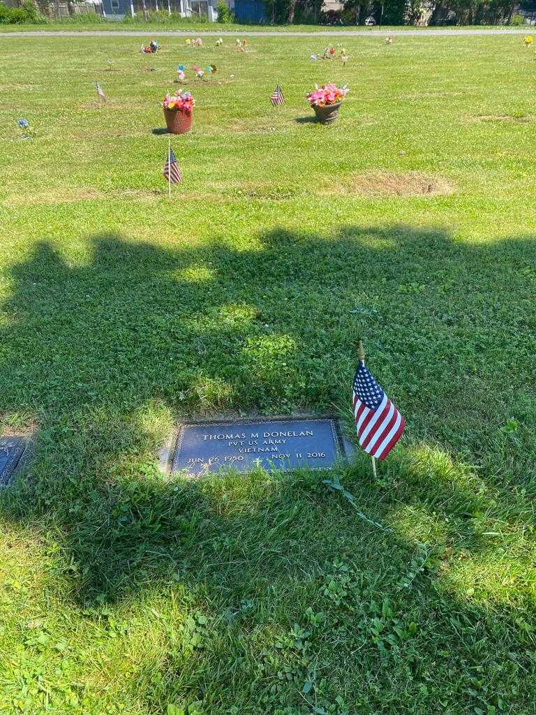 Thomas M. Donelan's grave. Photo 2