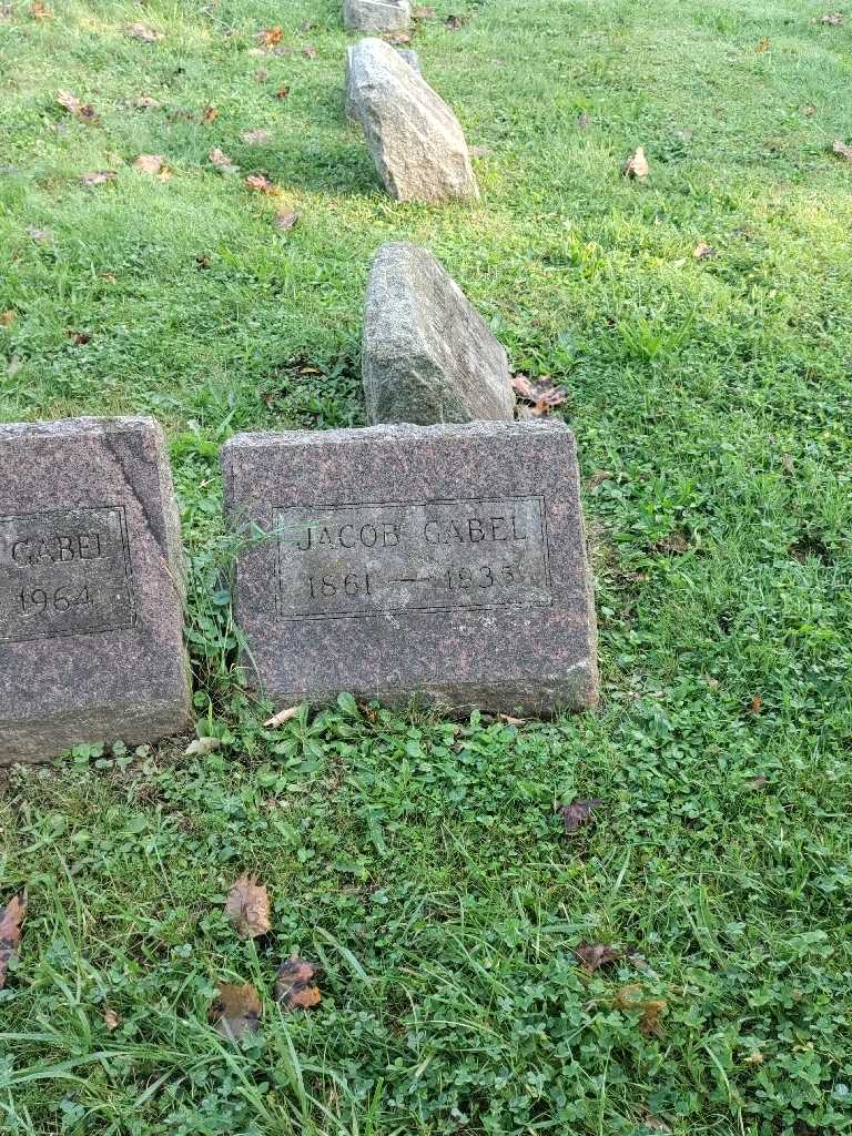 Jacob Gabel's grave. Photo 2