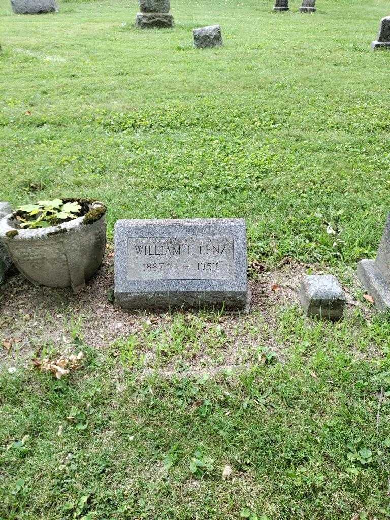 William F. Lenz's grave. Photo 2