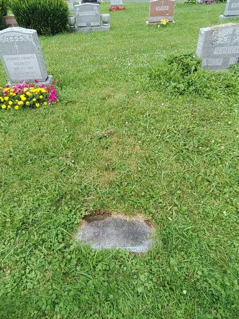 Louis J. Gabel's grave. Photo 1