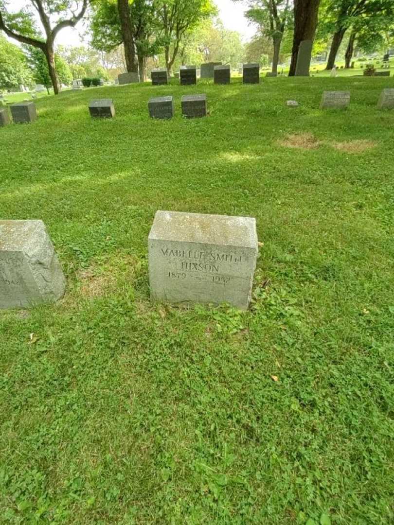 Mabelle Smith Hixson's grave. Photo 3