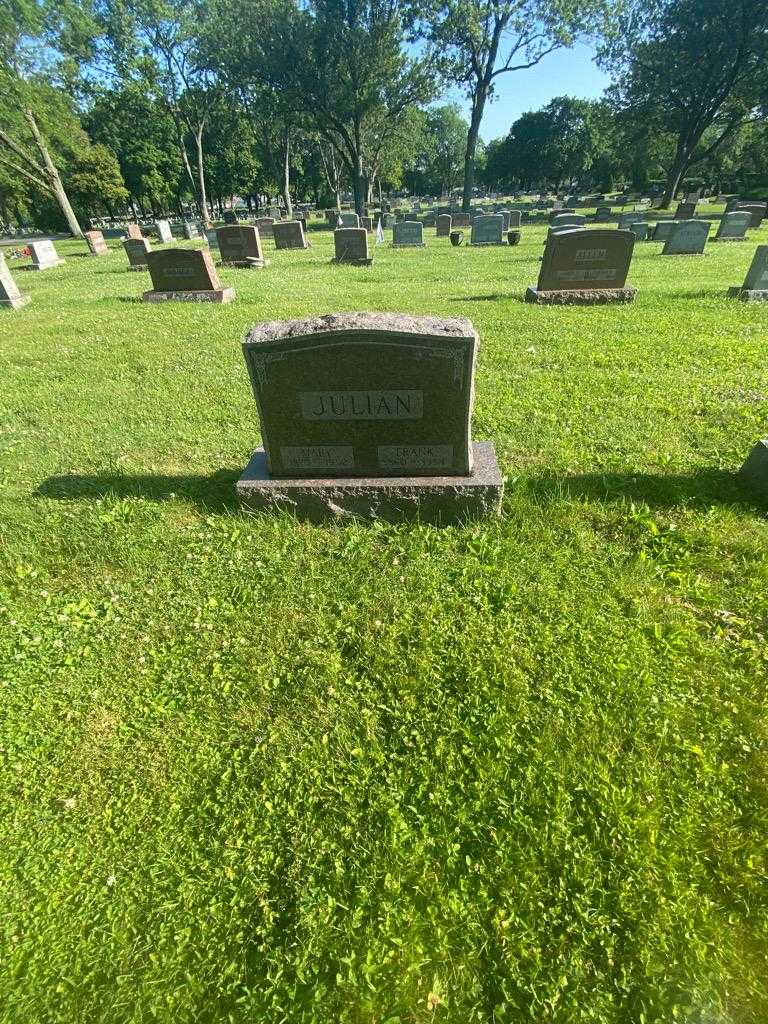 Frank Julian's grave. Photo 1