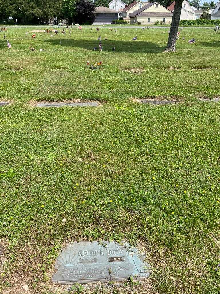 Edith L. Doty's grave. Photo 2