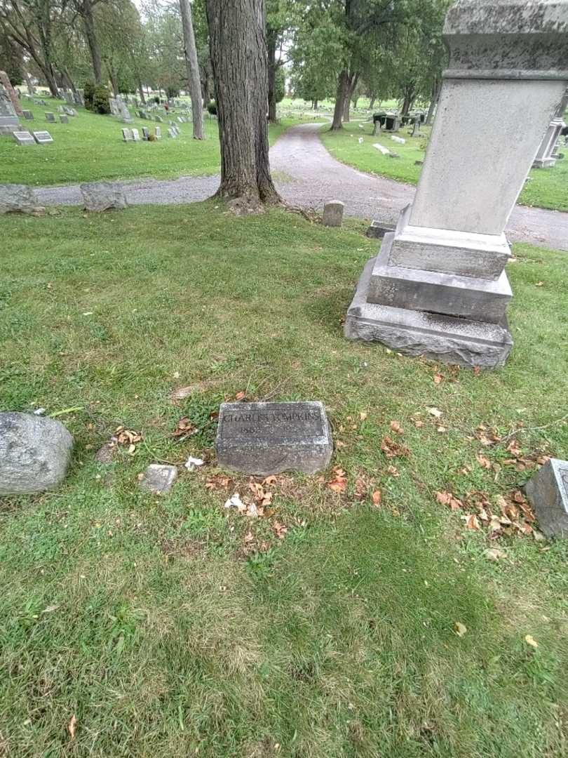 Charles Tompkins's grave. Photo 1