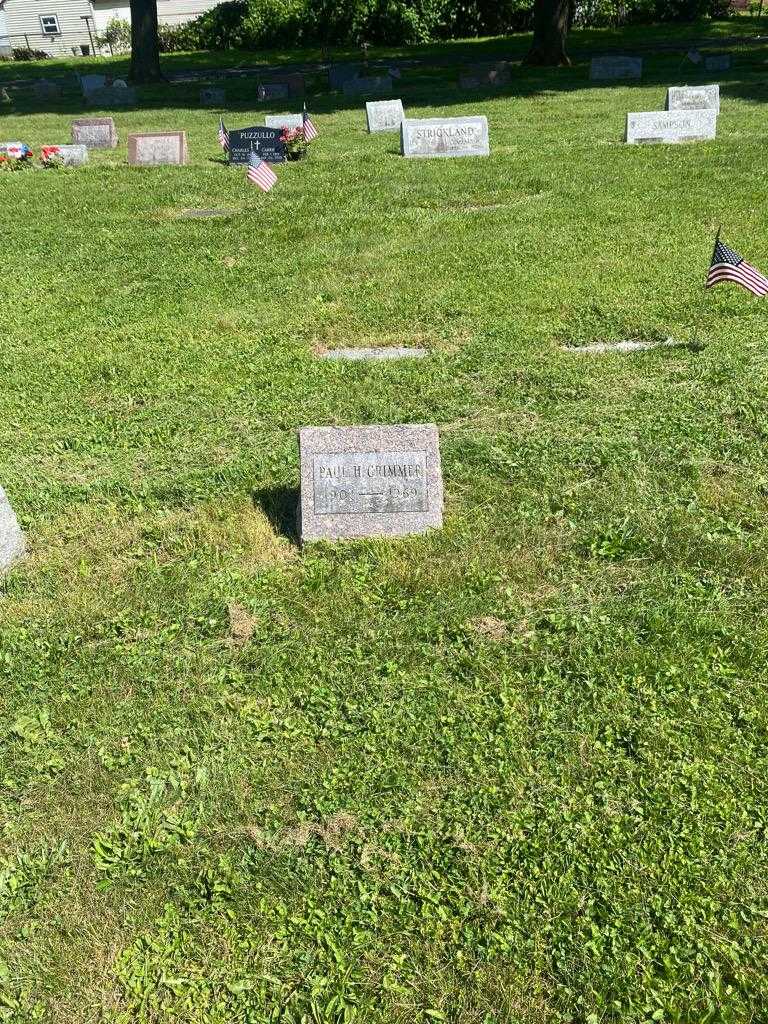 Paul H. Grimmer's grave. Photo 2