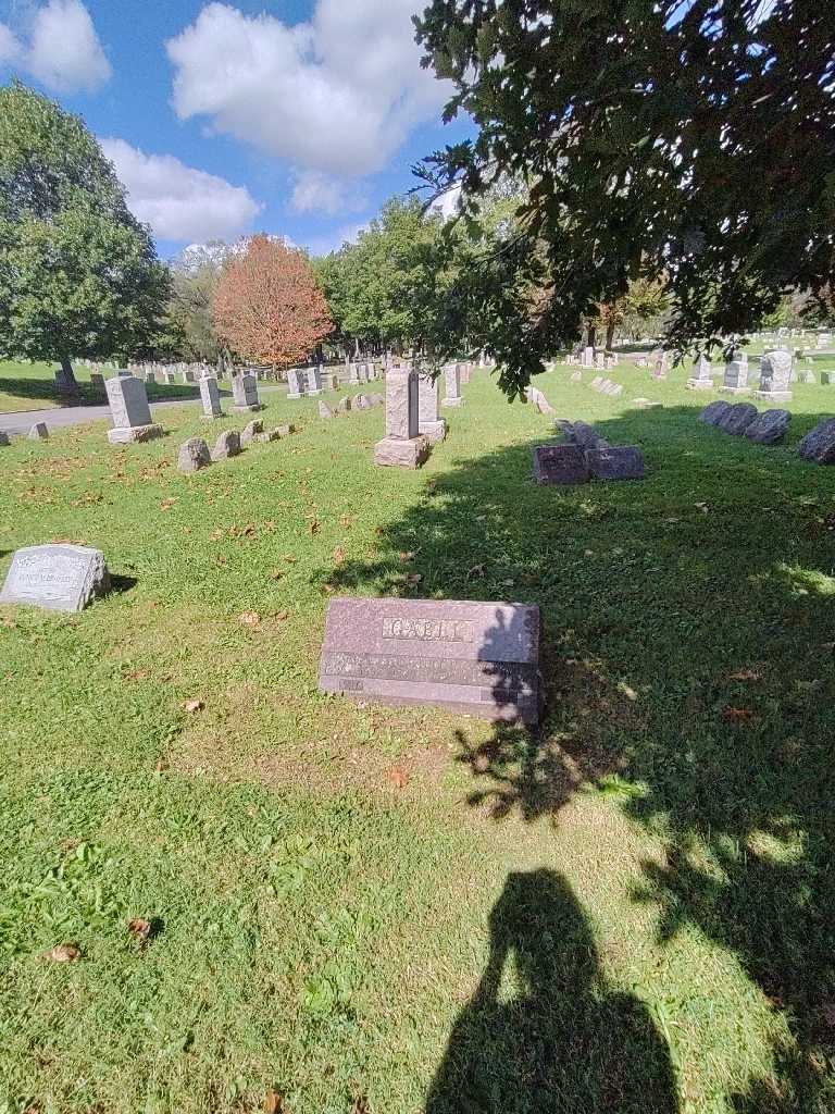 Emma E. Voight Gabel's grave. Photo 1