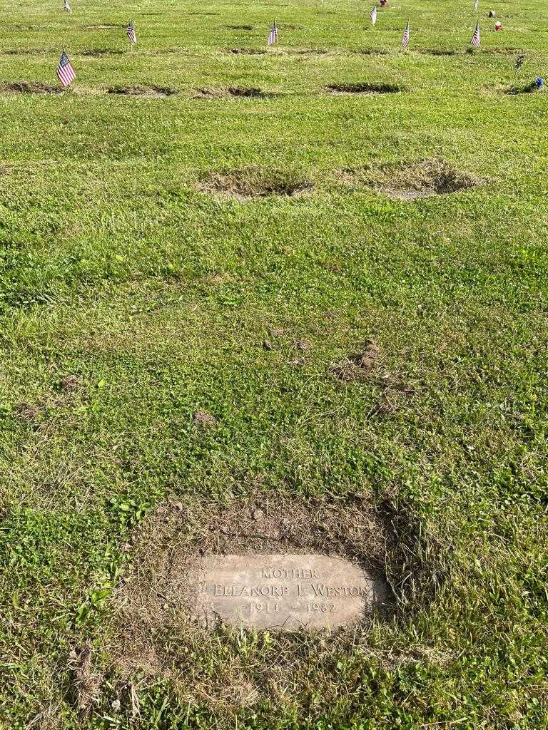 Eleanore L. Weston's grave. Photo 2
