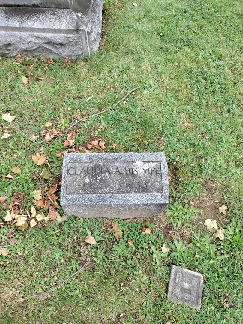 Claudia A. Tompkins's grave. Photo 2