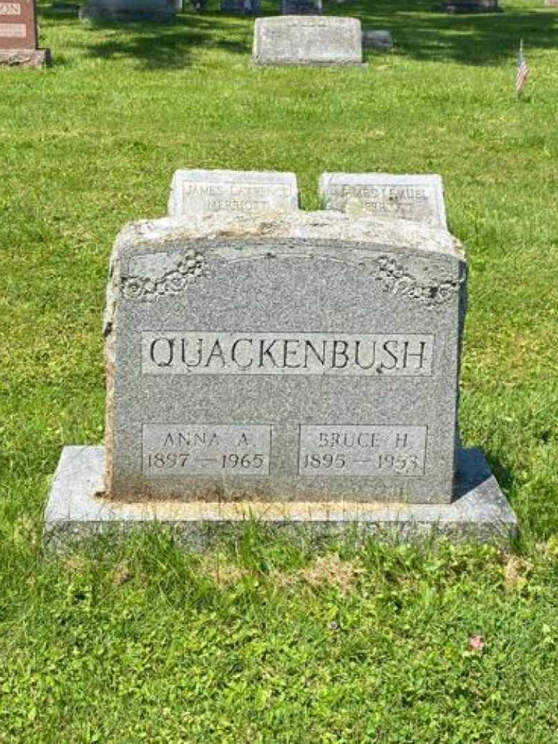 Anna A. Quackenbush's grave. Photo 3