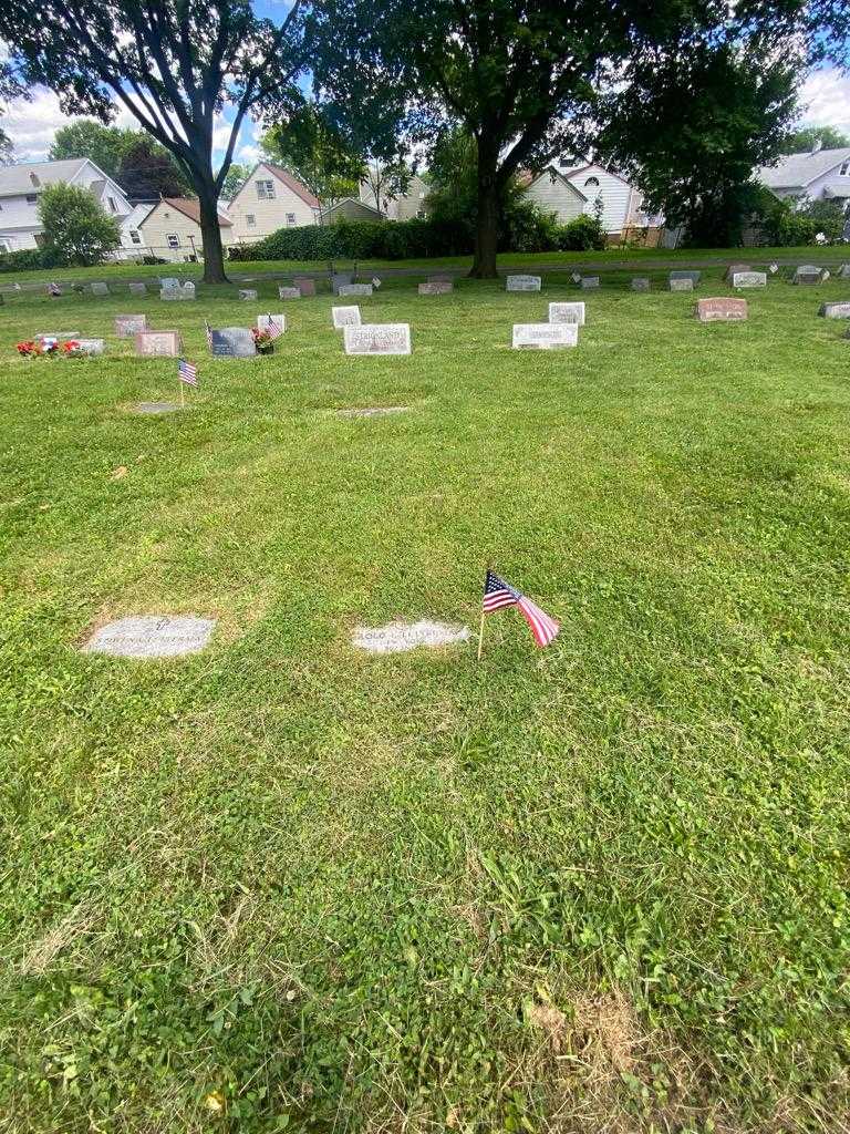 Harold L. Letterman's grave. Photo 1