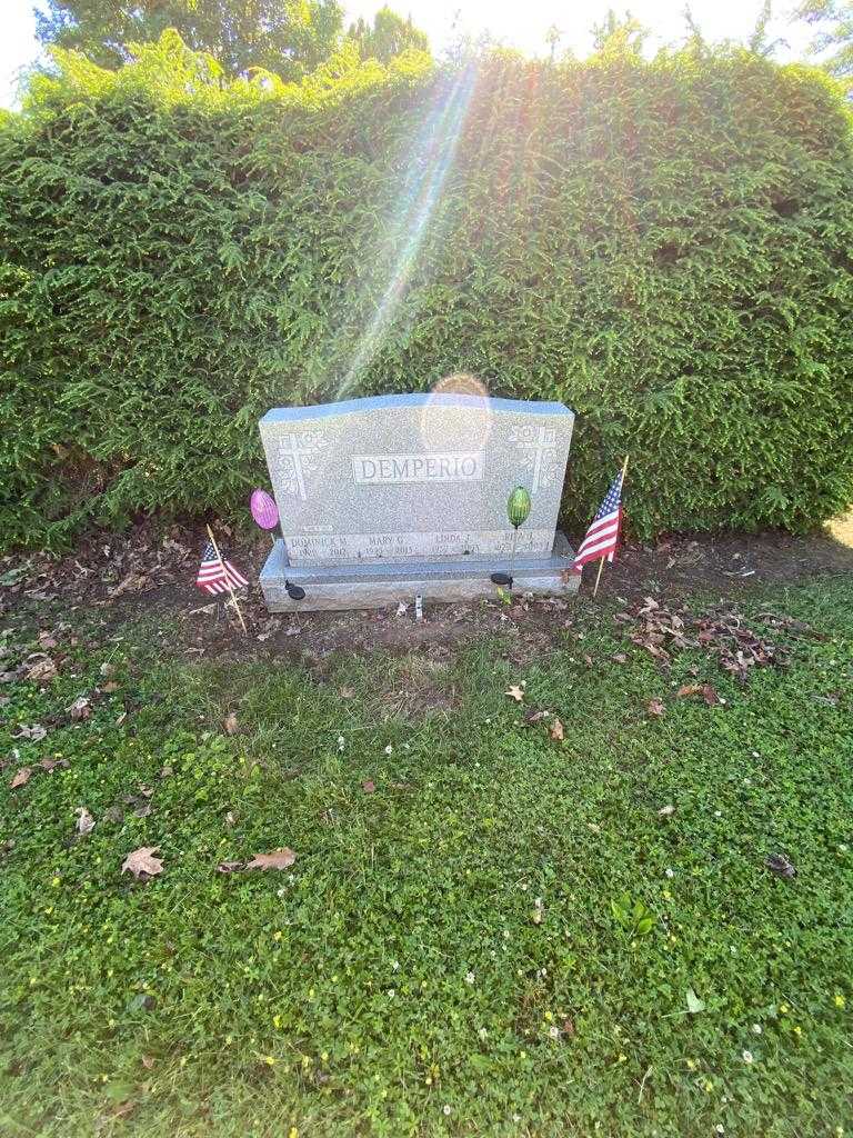 Mary G. Demperio's grave. Photo 1