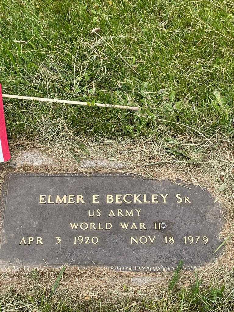 Elmer E. Beckley Senior's grave. Photo 3