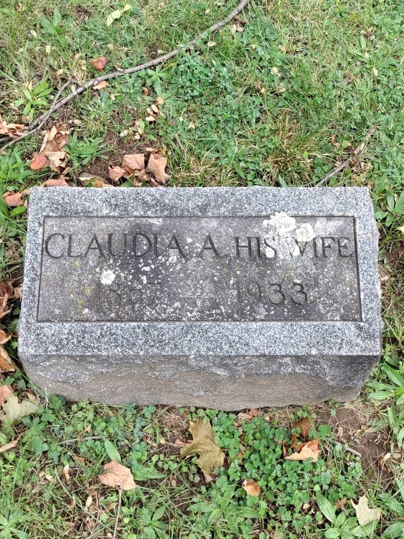 Claudia A. Tompkins's grave. Photo 3