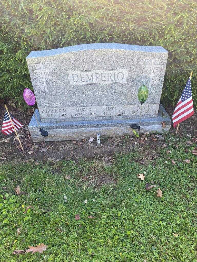 Mary G. Demperio's grave. Photo 2
