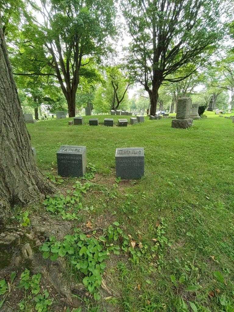 W. Clarence Hixson's grave. Photo 1