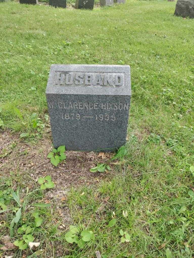 W. Clarence Hixson's grave. Photo 2