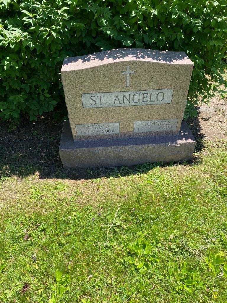 Octavia St. Angelo's grave. Photo 2