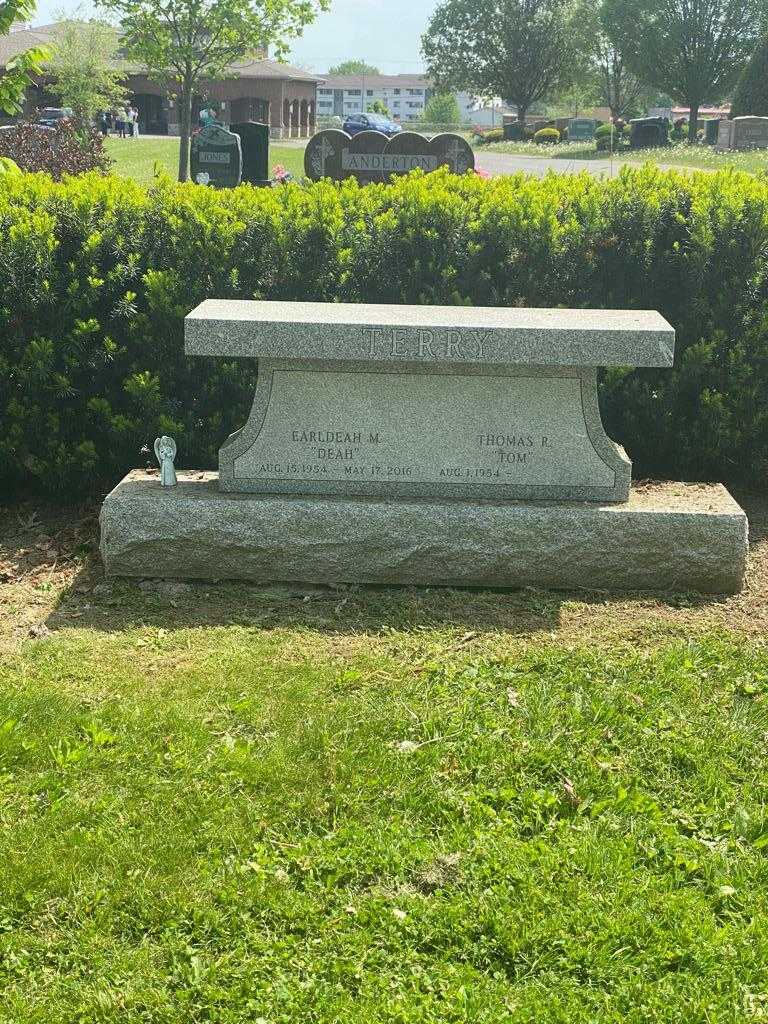 Earldeah M. "Deah" Terry's grave. Photo 3