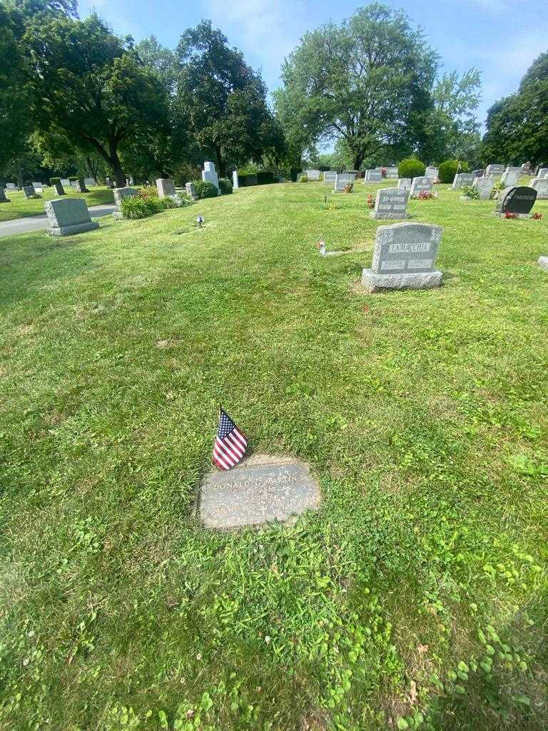 Donald G. Martin Senior's grave. Photo 1