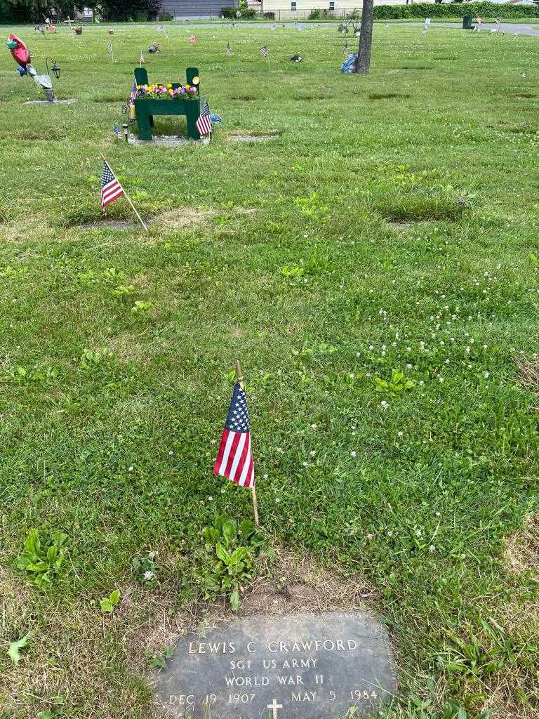 Lewis C. Crawford's grave. Photo 2