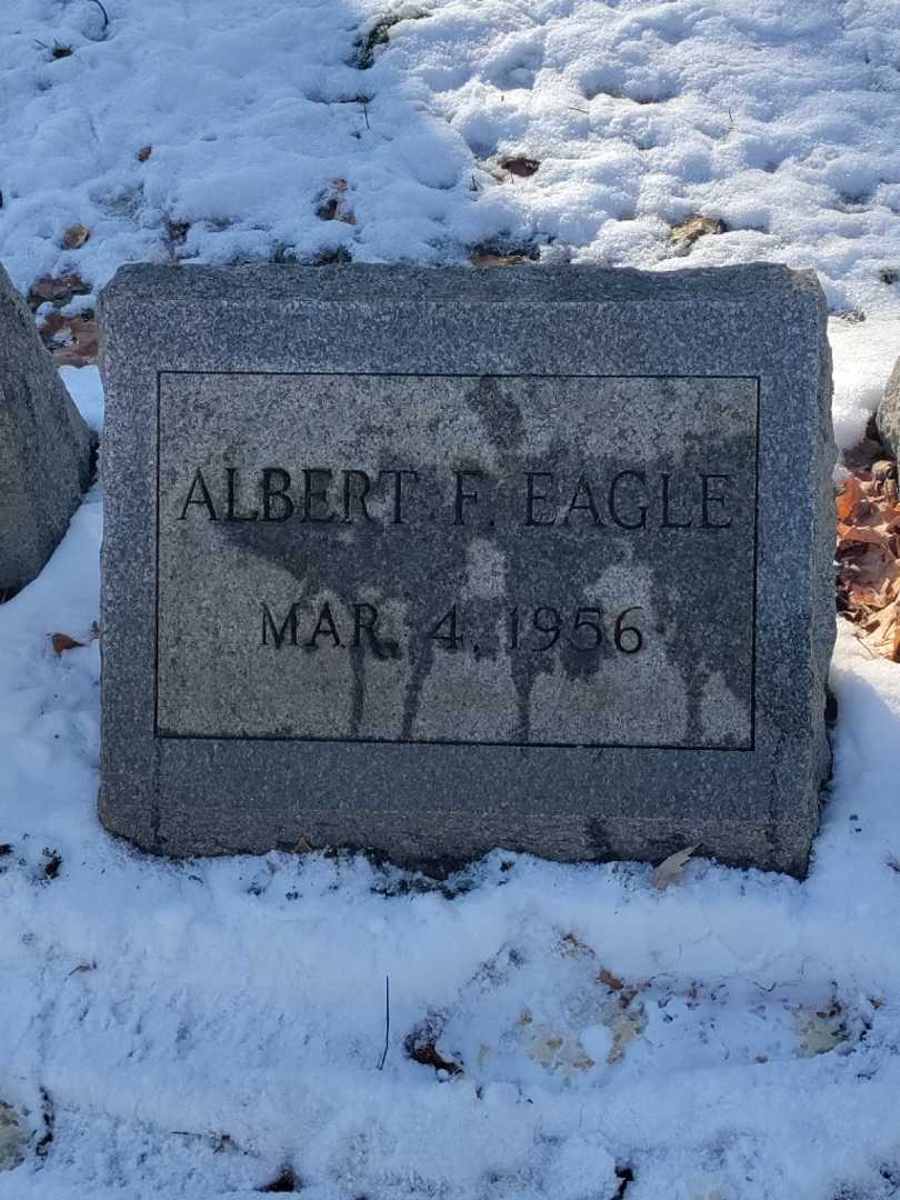 Albert F. Eagle's grave. Photo 3