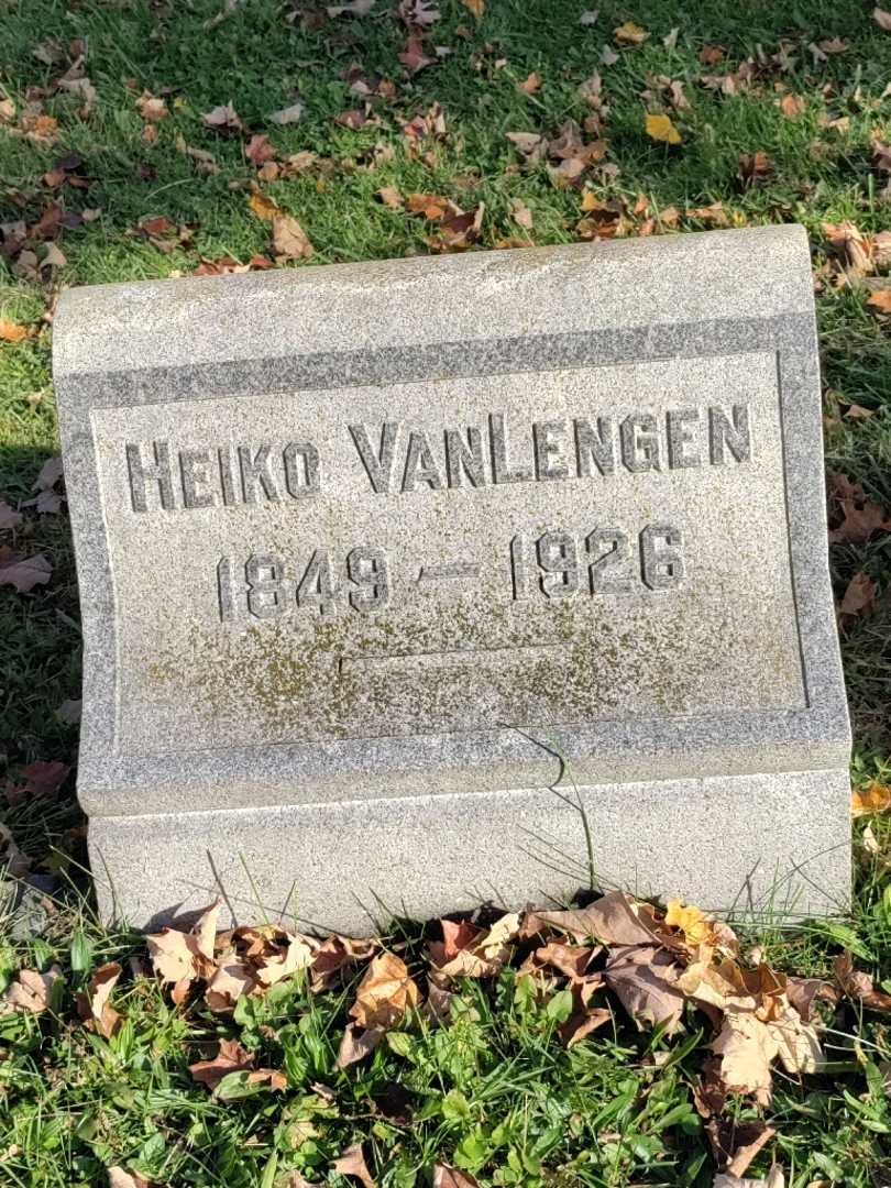 Heiko Van Lengen's grave. Photo 3