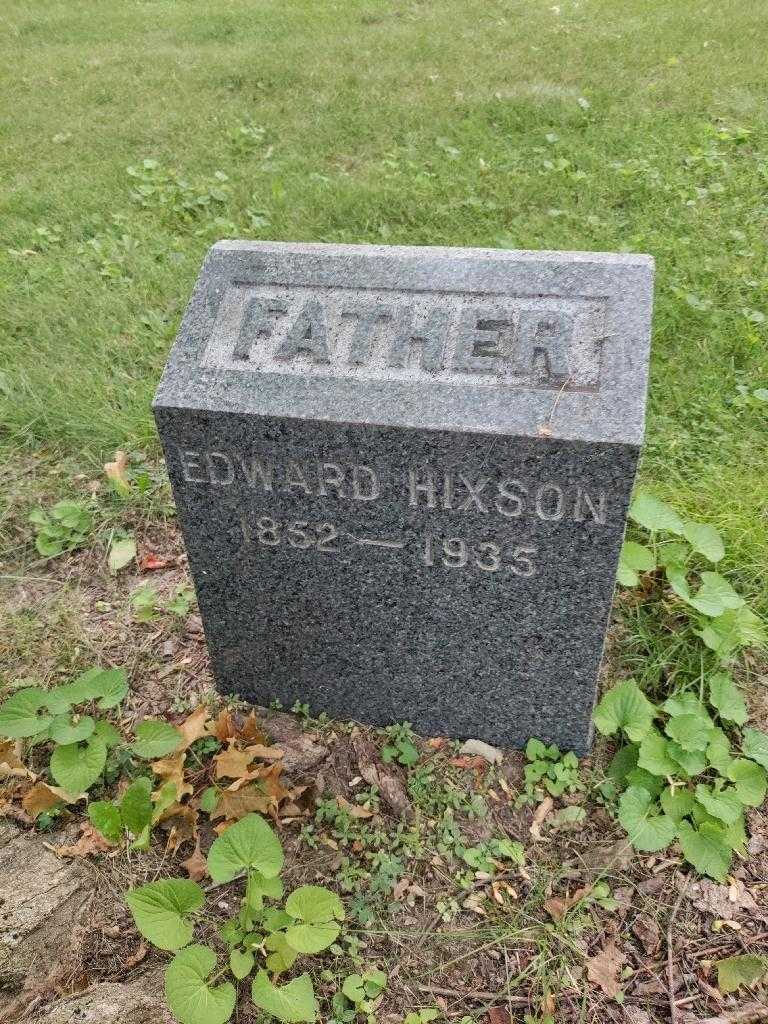 Edward Hixson's grave. Photo 1