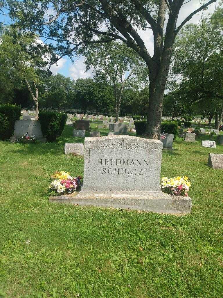 Frederick A. Schultz's grave. Photo 1