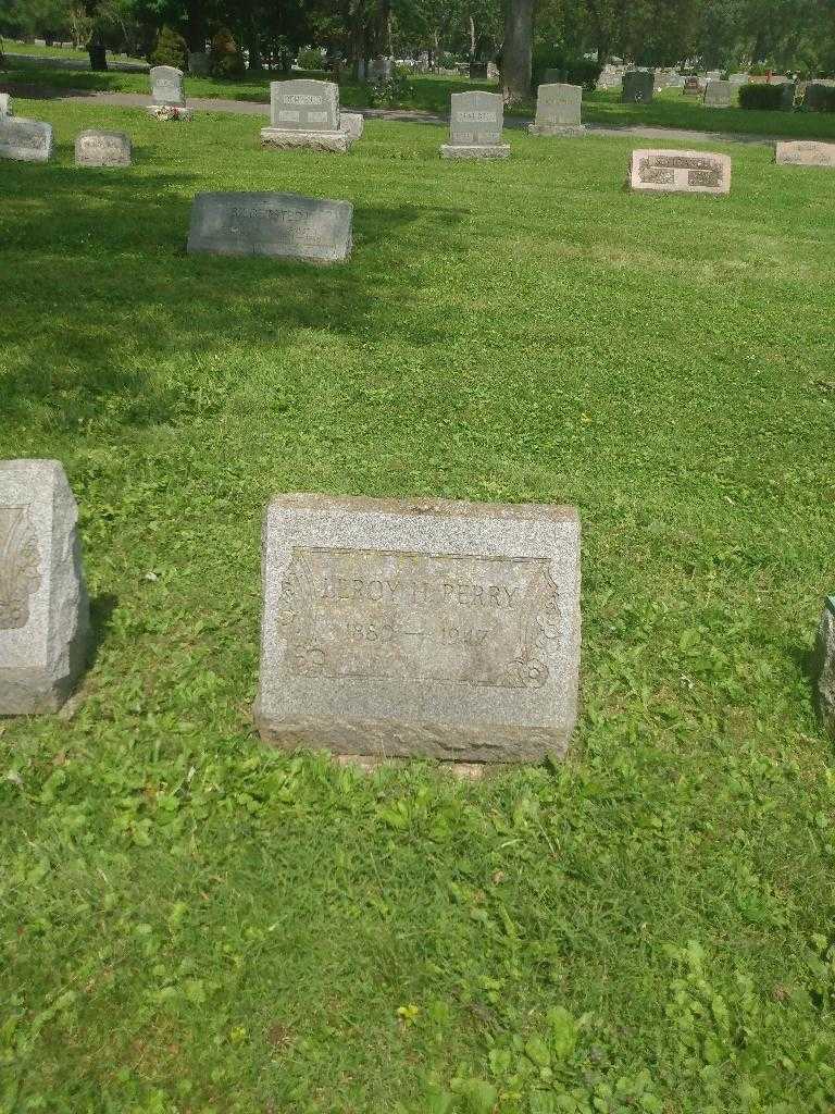 Leroy H. Perry's grave. Photo 1