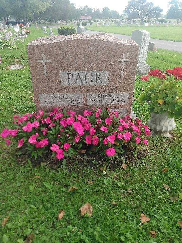 Edward Pack's grave. Photo 2