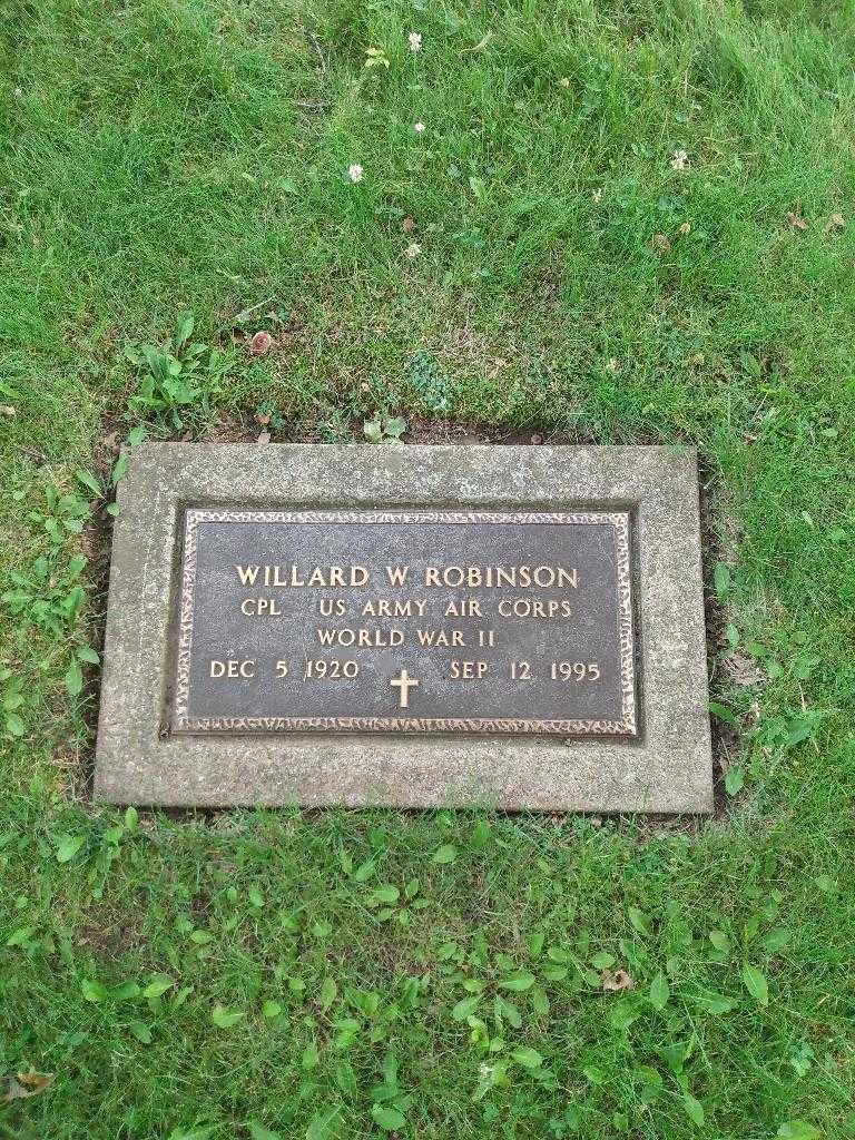 Willard W. Robinson's grave. Photo 2