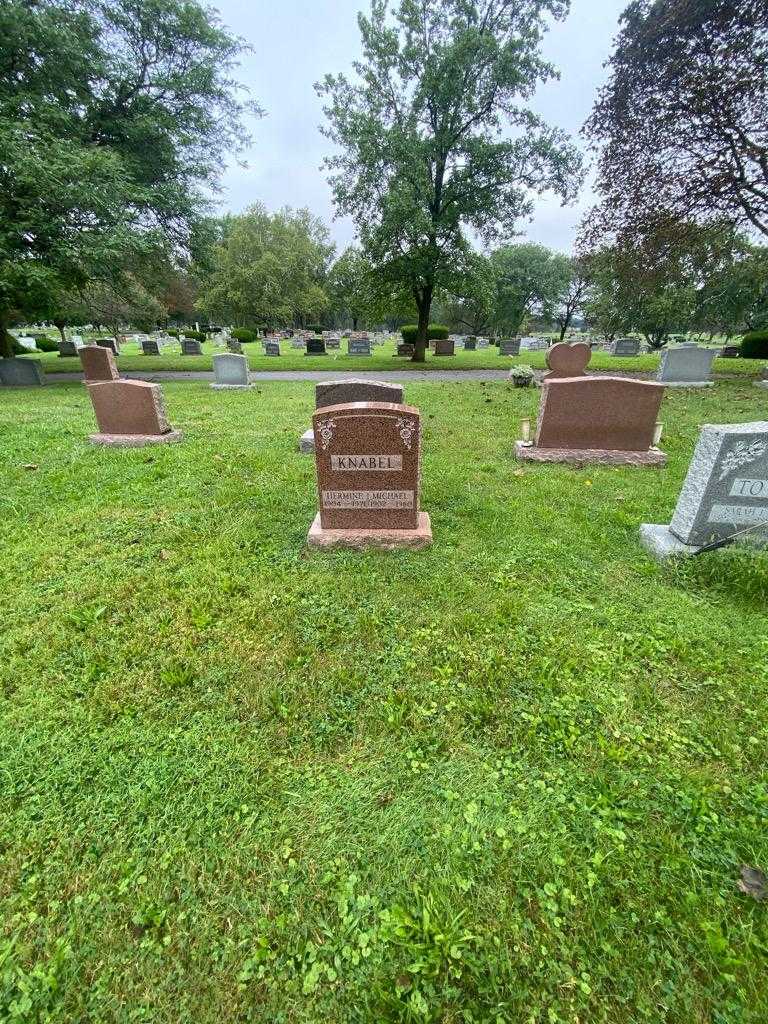 Michael Knabel's grave. Photo 1