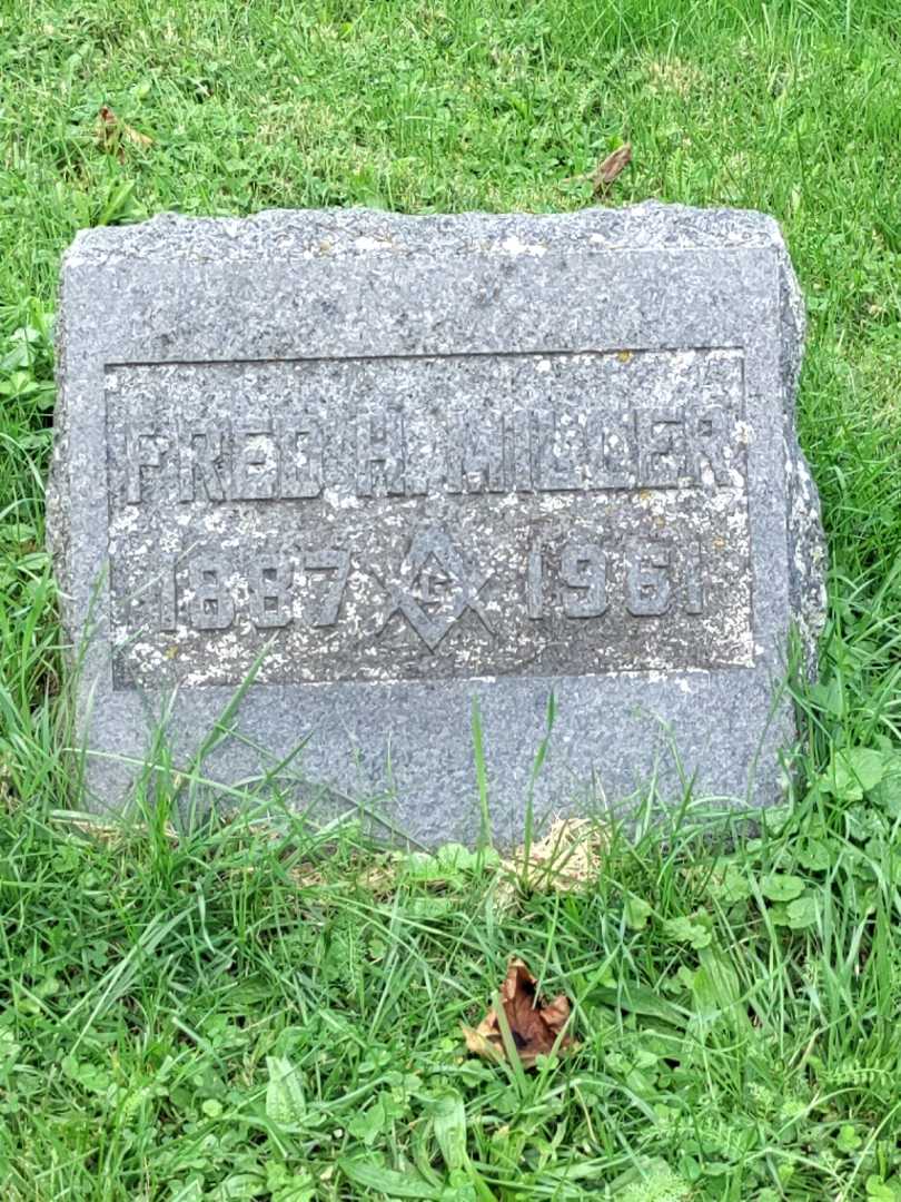 Frederick H. "Fred" Miller's grave. Photo 3